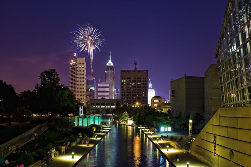 Free Parking! Downtown Lucas Oil- Conv Center Skywalk#2 Apartment Indianapolis Exterior photo