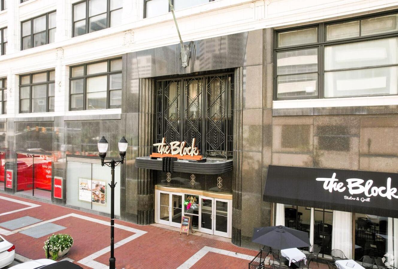Free Parking! Downtown Lucas Oil- Conv Center Skywalk#2 Apartment Indianapolis Exterior photo