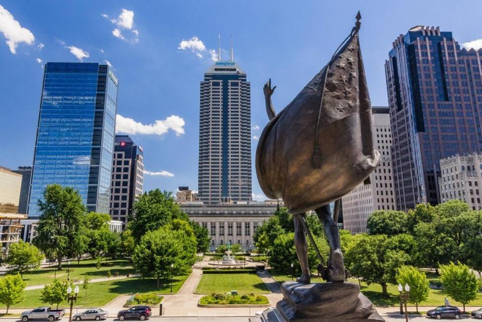 Free Parking! Downtown Lucas Oil- Conv Center Skywalk#2 Apartment Indianapolis Exterior photo