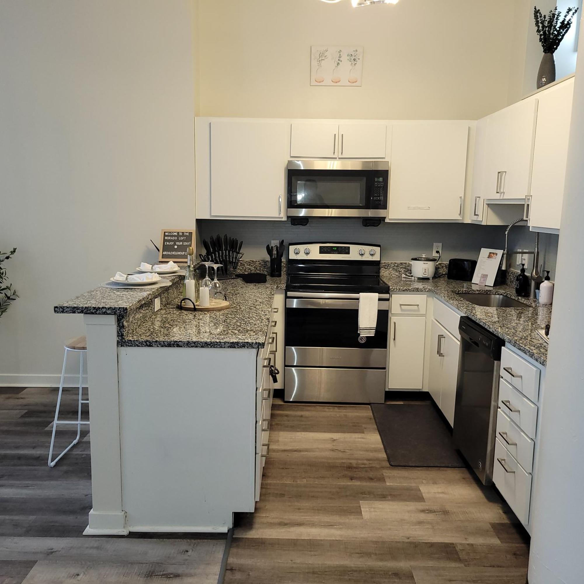 Free Parking! Downtown Lucas Oil- Conv Center Skywalk#2 Apartment Indianapolis Exterior photo