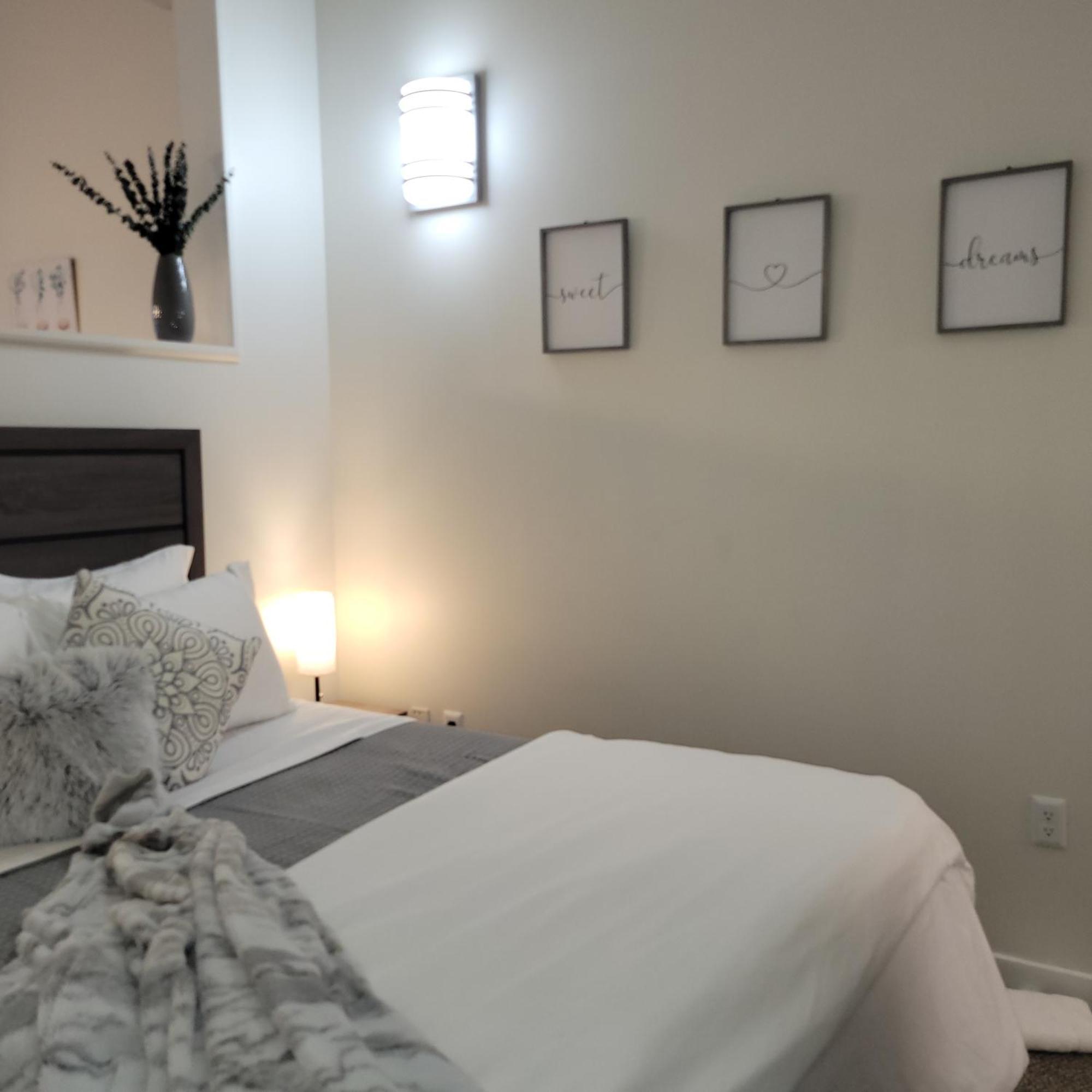 Free Parking! Downtown Lucas Oil- Conv Center Skywalk#2 Apartment Indianapolis Exterior photo