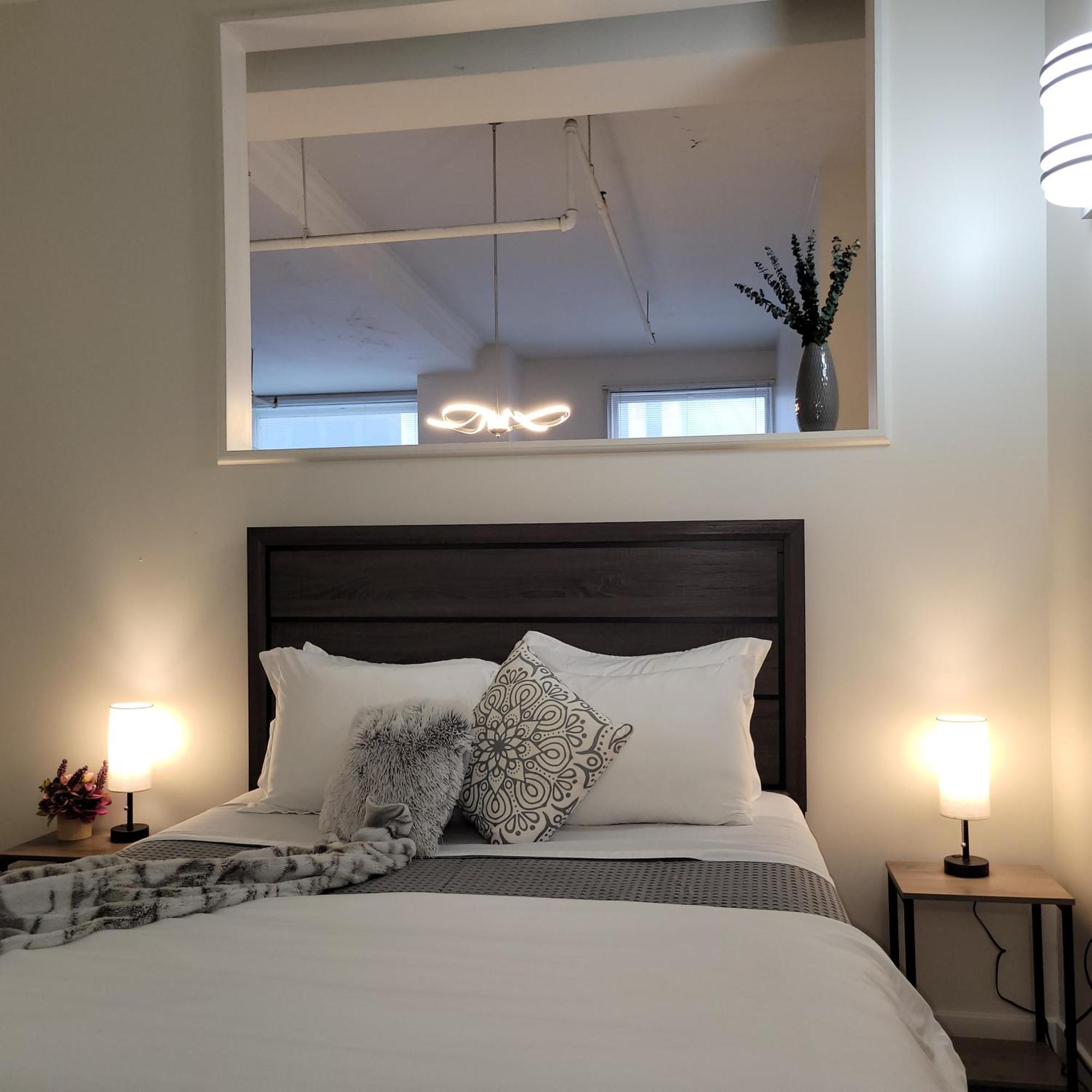 Free Parking! Downtown Lucas Oil- Conv Center Skywalk#2 Apartment Indianapolis Exterior photo
